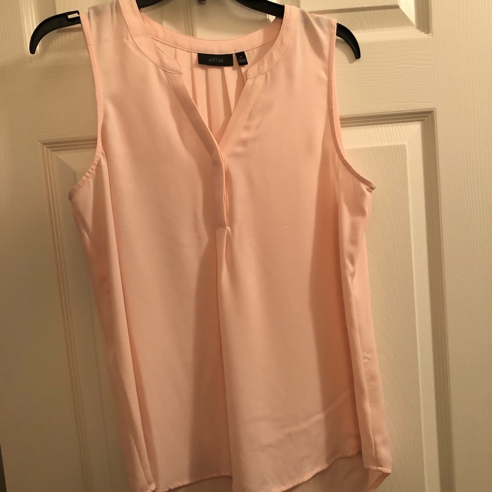 ⭐️ 2/$20 Apt. 9 Tank